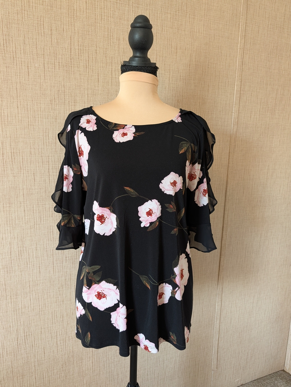 Worthington Black Floral Ruffle Sleeve Blouse